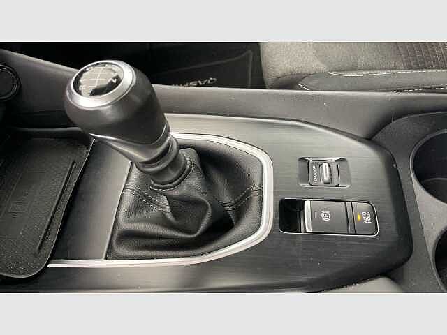 Nissan Qashqai DIG-T 103kW (140CV) mHEV 4x2 N-Connecta