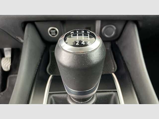 Nissan Qashqai DIG-T 103kW (140CV) mHEV 4x2 N-Connecta