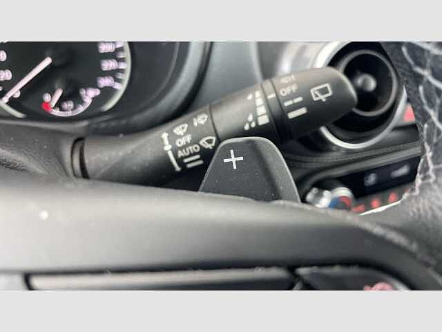 Nissan JUKE DIG-T 84 kW (114 CV) DCT 7 V N-Connecta