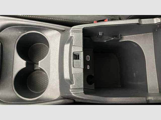 Nissan Qashqai DIG-T 103kW (140CV) mHEV 4x2 N-Connecta