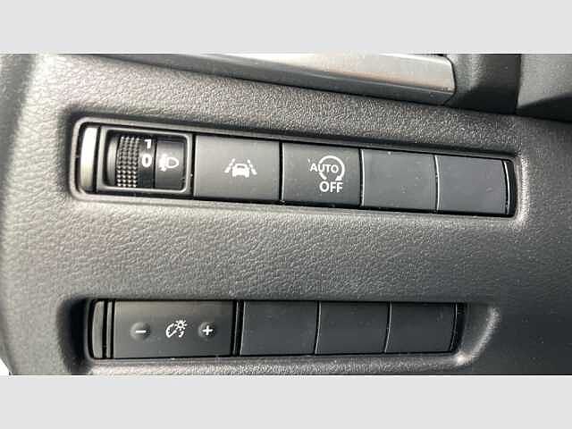 Nissan Qashqai DIG-T 103kW (140CV) mHEV 4x2 N-Connecta