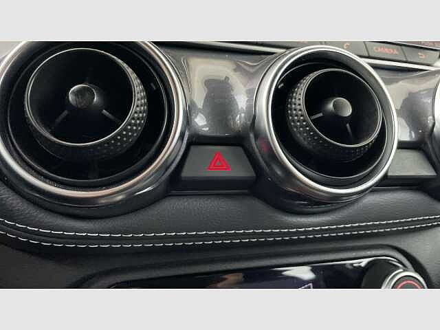 Nissan JUKE DIG-T 84 kW (114 CV) 6M N-Design Silver