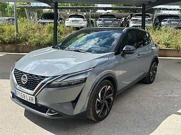 Nissan Qashqai DIG-T 116kW (158CV) mHEV 4x2 Tekna+ Katana Grey con Techo Midnight Black (metalizado)