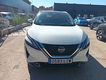 Nissan Qashqai DIG-T 103kW (140CV) mHEV 4x2 N-Connecta Sapporo White (sólido)