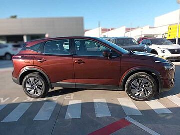 Nissan Qashqai DIG-T 103kW (140CV) mHEV 4x2 Acenta Burgundy (metalizada)