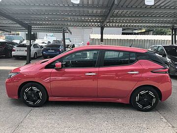 Nissan LEAF 40kWh Acenta Rojo Yojohama Red (sólido)