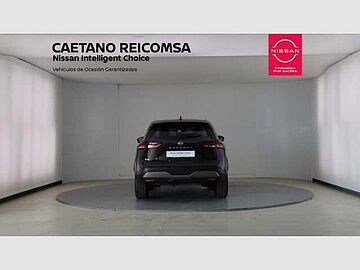 Nissan Qashqai DIG-T 103kW (140CV) mHEV 4x2 N-Connecta Midnight Black (metalizado)