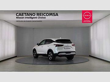 Nissan Qashqai DIG-T 103kW (140CV) mHEV 4x2 N-Connecta Sapporo White (sólido)